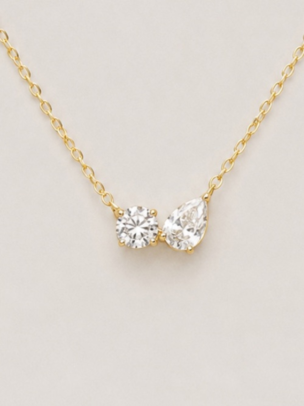 New! 14K Gold Plated Crystal Petite Pendant Necklace NWOT 5071